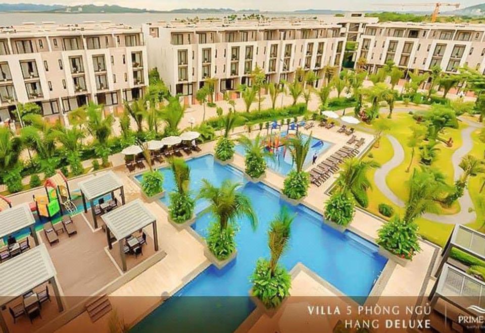 Biệt thự Royal Lotus 102 Resort Quảng Ninh