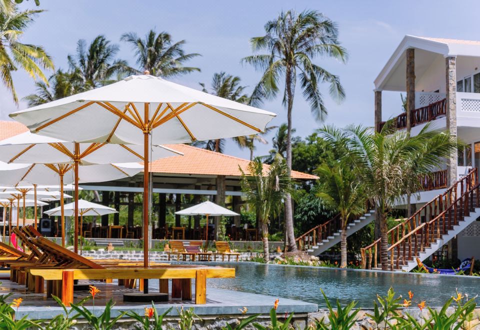 CHARM HÒN RƠM RESORT Resort Mũi Né