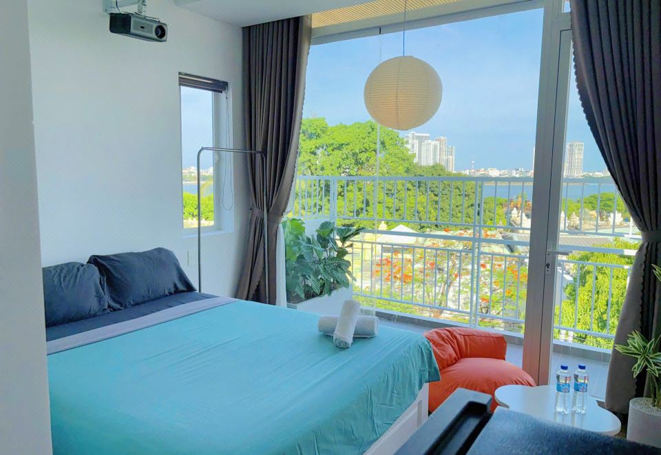 Corgi House Danang - Steps from Dragon Bridge Homestay Đà Nẵng gần sân bay