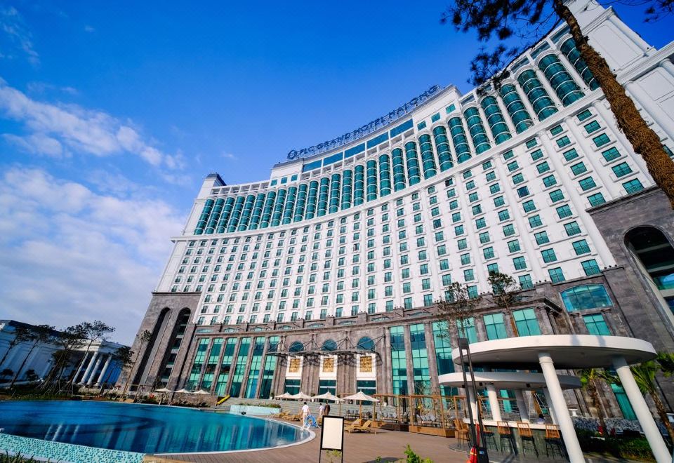 FLC Halong Bay Golf Club & Luxury Resort Resort Quảng Ninh