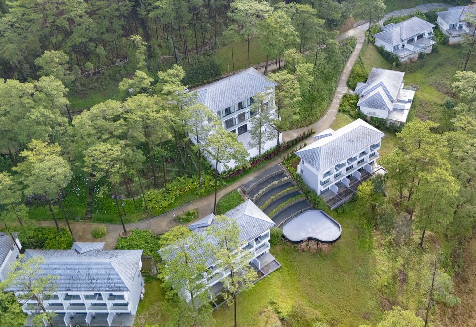 HAVEN IN THE PINES Khách sạn 2 sao Đà Lạt