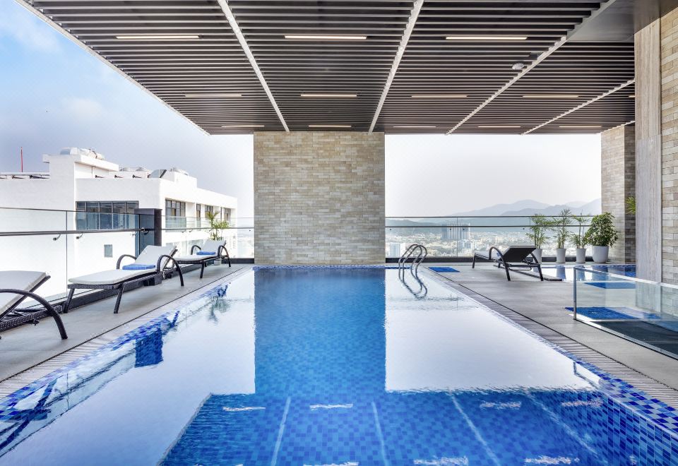 Khách sạn Emerald Bay & Spa Nha Trang Khách sạn 5 sao Nha Trang