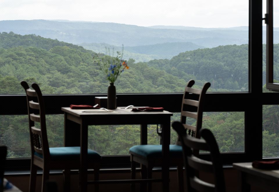 Khách sạn The Mist Boutique Dalat Khách sạn 4 sao Đà Lạt