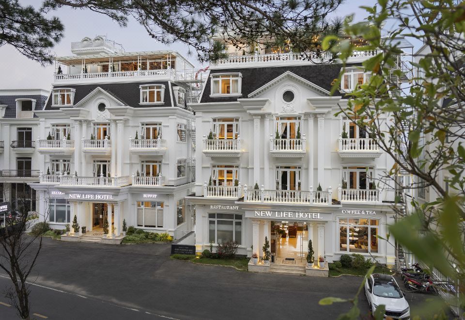 NEW LIFE HOTEL DALAT Khách sạn 3 sao Đà Lạt