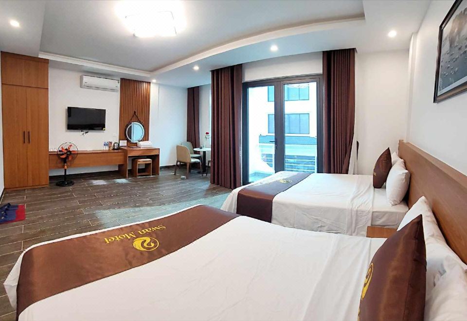 Nhà nghỉ Swan Khách sạn Hạ Long giá rẻ