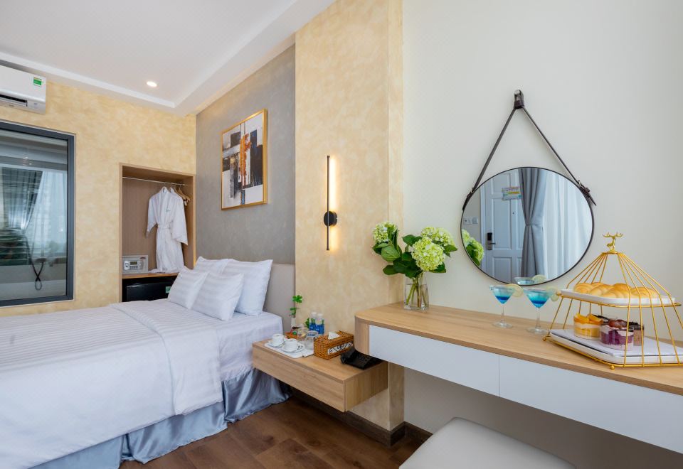 One Season Boutique Hotel Vung Tau - Beachfront Khách sạn gần Bãi Sau Vũng Tàu