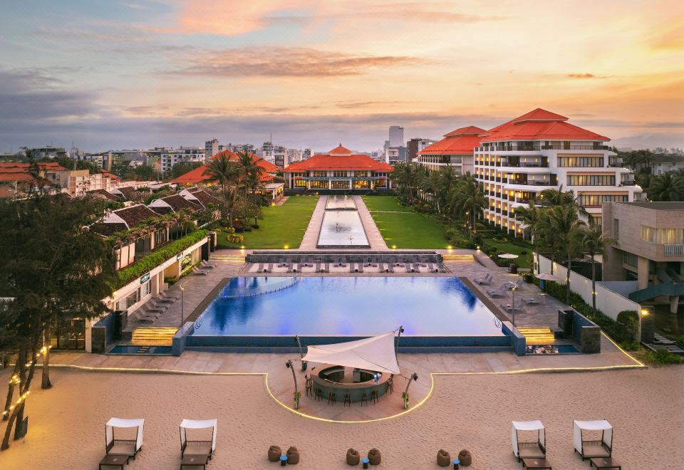 Pullman Danang Beach Resort Resort Đà Nẵng