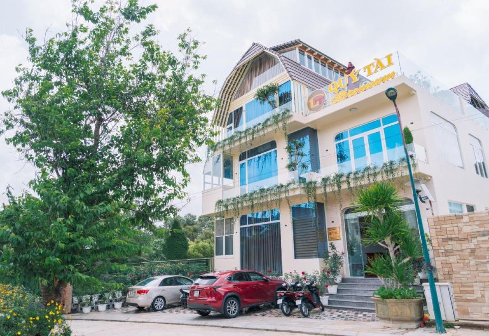 Quy Tai Premium Hotel Khách sạn Đà Lạt gần Hồ Xuân Hương