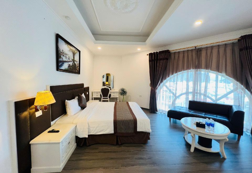 Royal Hotel Halong - Hon Gai Resort Quảng Ninh