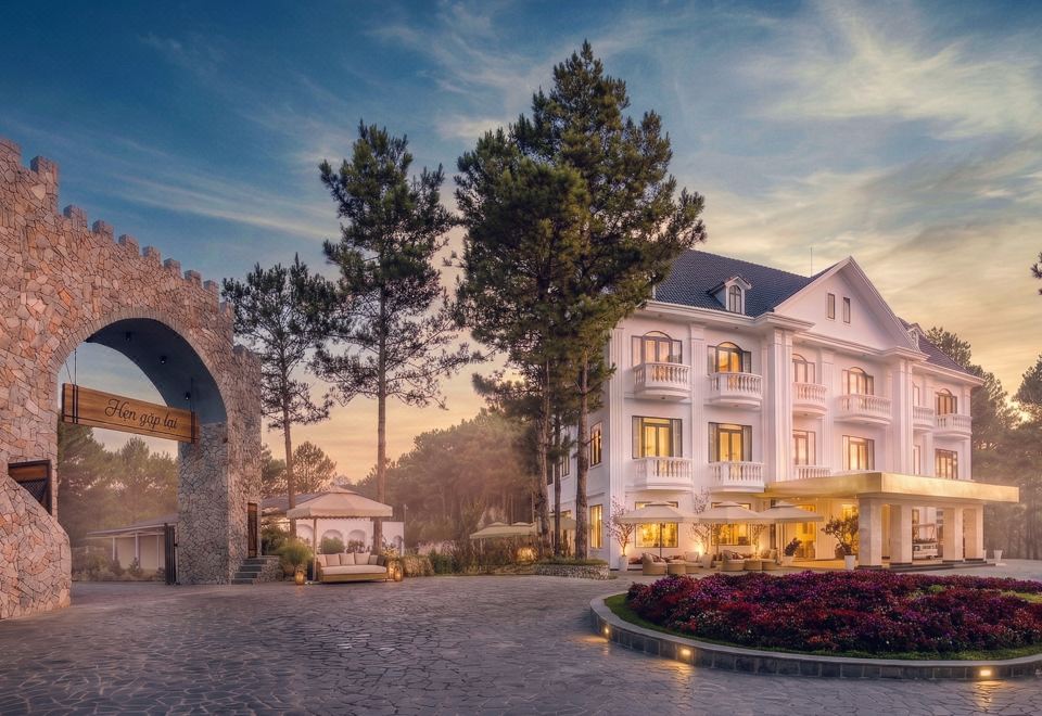 Rừng Lá Kim Resort Khu nghỉ dưỡng Đà Lạt