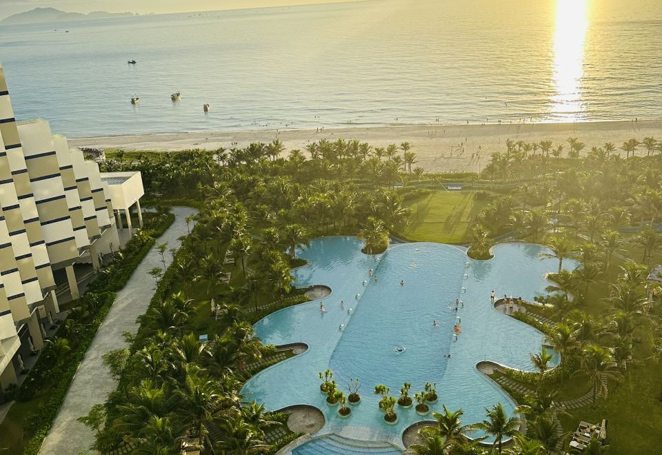 The Arena Cam Ranh - Sea Tower Resort Cam Ranh