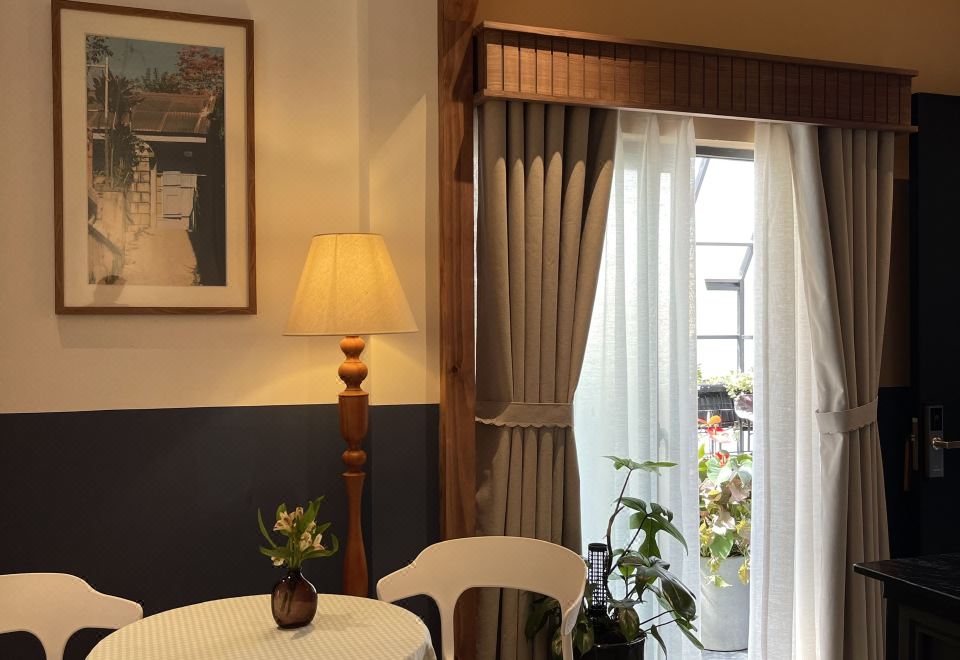 The Lamp Boutique House Khách sạn 2 sao Đà Lạt