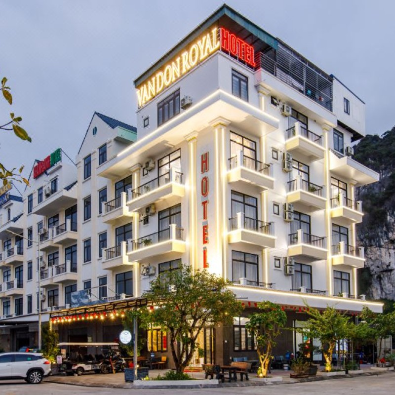 Khách sạn gần Vân Đồn
